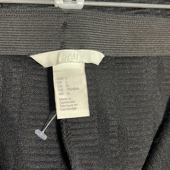 H&M Black Pencil Skirt Size L - Picture 4 of 4